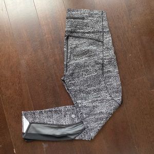 Lululemon | high rise legging | 7/8 length